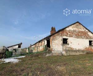 Na predaj haly a pozemok