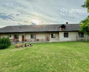 Vyšná Myšľa - gazdovský dom s veľkým pozemkom REZERVOVANÉ