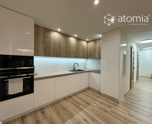 LUXUSNÝ 3-IZBOVÝ BYT S VEĽKOU TERASOU A PARKOVANÍM