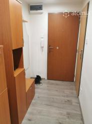 Veľký 3 izbový byt blízko centra