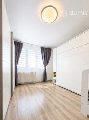 NA PREDAJ - 2 izbový byt s loggiou, Lomená, Košice