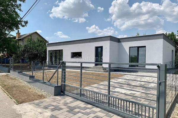 5 - izbový rodinný dom v obci Seňa