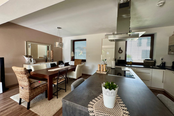 Predaj - novostavba Janovík -  5 izbový rodinný dom, 854 m2