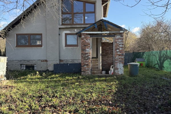 Na predaj pozemok a stavba v obci Ďurkov neďaleko Košíc