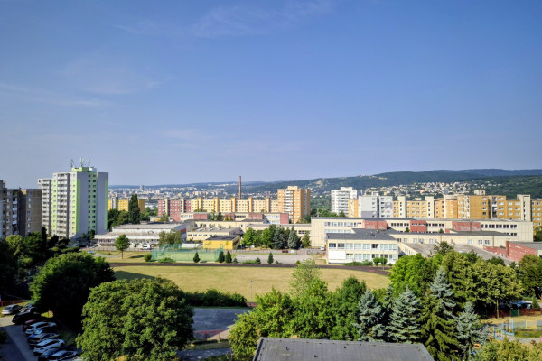 1,5 izb byt s LOGGIOU  Košice s.Ťahanovce NOVÝ, PEKNÝ VÝHĽAD