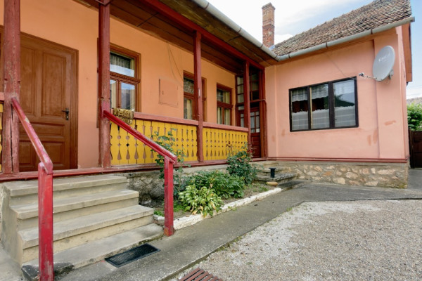 NA PREDAJ - rodinný dom, Jasov