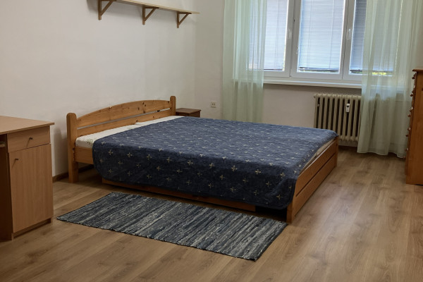 Pekný 2-izbový byt blízko univerzít - Hroncova ul. - Košice - Sever