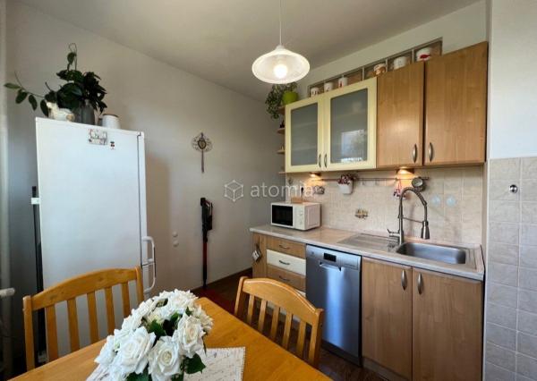 Pekný 2 izbový byt po rekonštrukcii Košice II. - Terasa - odporúčame!!