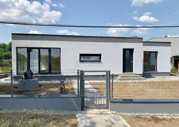 5 - izbový rodinný dom v obci Seňa