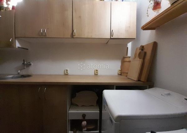 PREDANÉ - Priestranný 2 izbový tehlový byt s balkónom