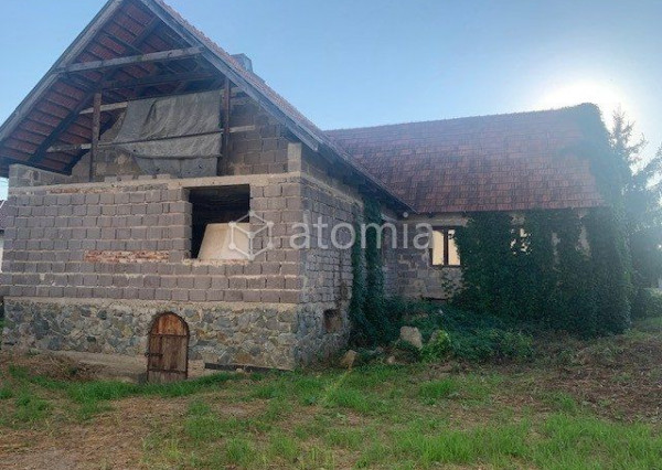 Hrubá stavba domu na ideálnom pozemku, platné stav.povolenie