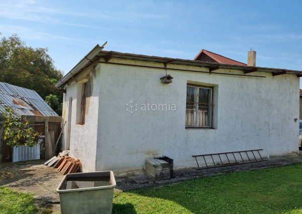 Dom-Čakanovce-Bidovce 25km od Košíc- DIALNICA, NOVÁ STRECHA