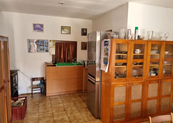 Dom-Čakanovce-Bidovce 25km od Košíc- DIALNICA, NOVÁ STRECHA