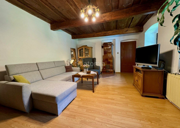 PREDANÉ !  Pekný vidiecky dom po rek.  Zlatá Idka