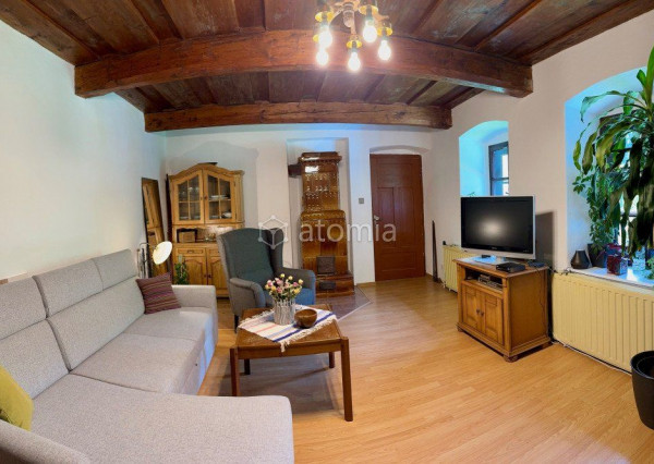 PREDANÉ !  Pekný vidiecky dom po rek.  Zlatá Idka