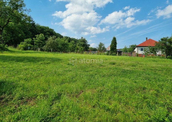 Pozemok Slanská Huta - TICHÁ LOKALITA, PEKNÝ VÝHĽAD