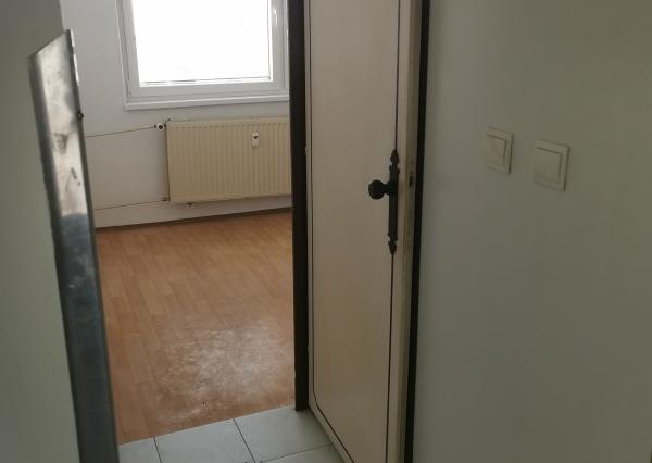 Veľký 2 izbový byt na sídlisku Ťahanovce