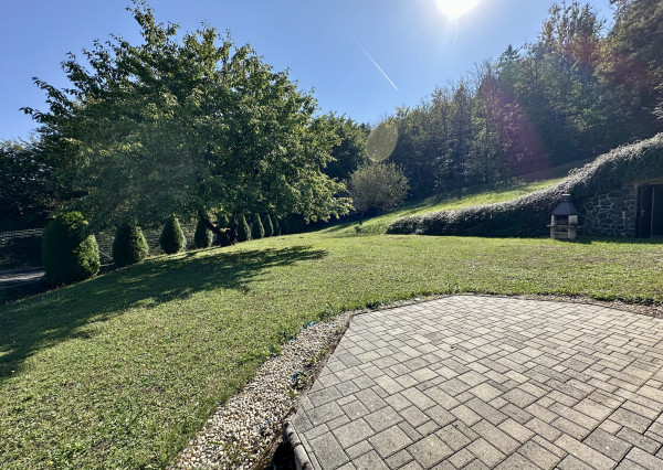 Rezervované! Bukovec, krásny pozemok s domom