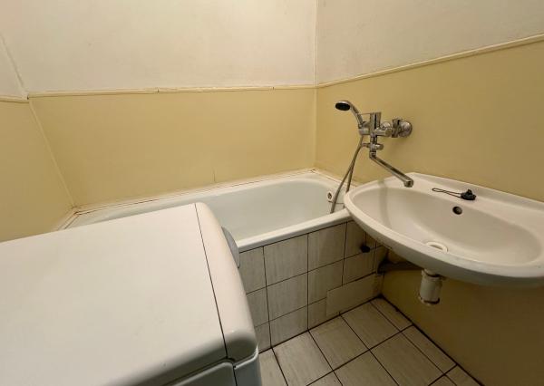 Predaj - 2 izbový byt s loggiou, REZERVOVANÉ