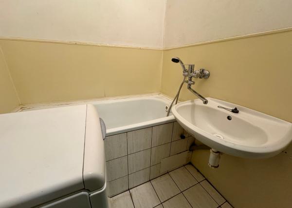 Predaj - 2 izbový byt s loggiou, REZERVOVANÉ