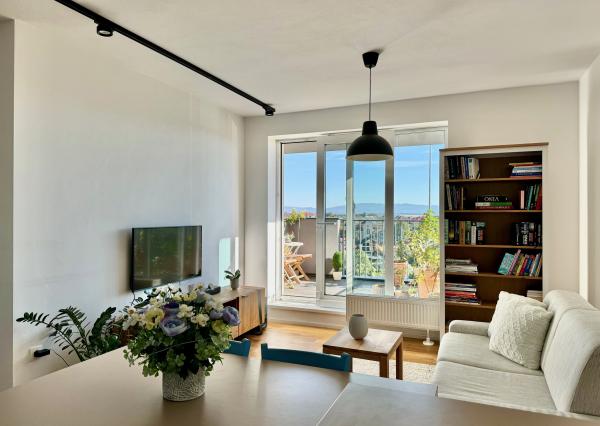 Novostavba predaj  2 izb. byt, terasa, 2 sklady  REZERVOVANÉ