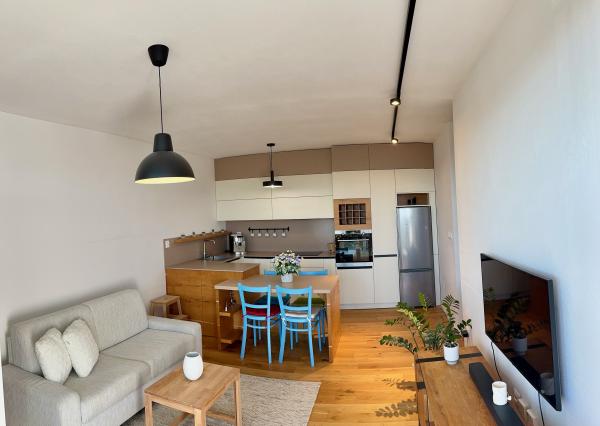 Novostavba predaj  2 izb. byt, terasa, 2 sklady  REZERVOVANÉ