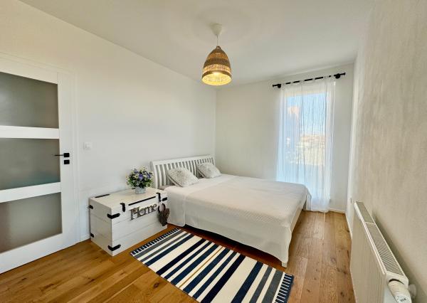 Novostavba predaj  2 izb. byt, terasa, 2 sklady  REZERVOVANÉ