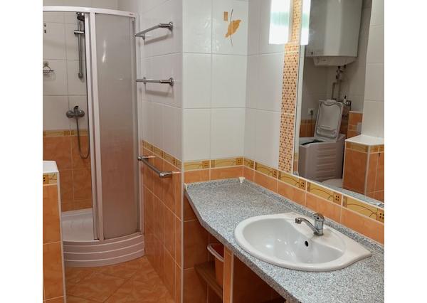 Zariadený 3-izbový byt v novostavbe pri Auparku na prenájom