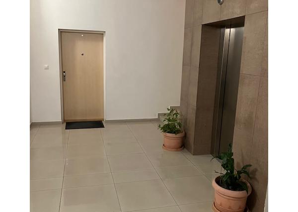 Zariadený 3-izbový byt v novostavbe pri Auparku na prenájom