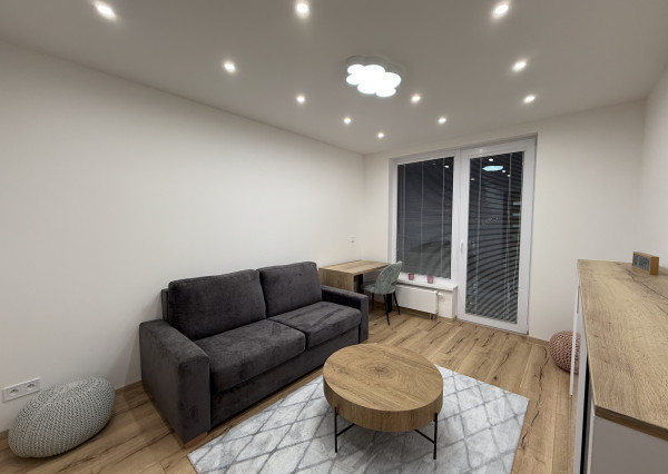 LUXUSNÝ 3-IZBOVÝ BYT S VEĽKOU TERASOU A PARKOVANÍM