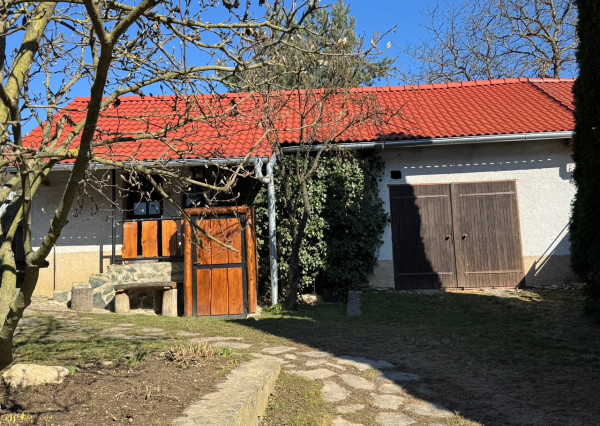 Predaj dom - nebytová budova, pozemok  607 m2, Nižný Klátov