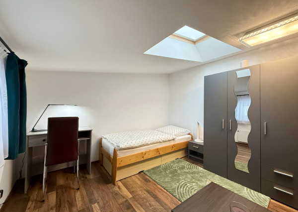 PRENÁJOM - 3-izbový byt, Urbánkova, Košice