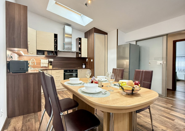 PRENÁJOM - 3-izbový byt, Urbánkova, Košice