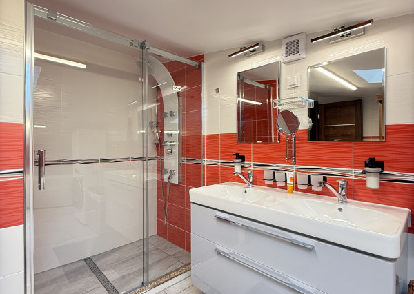 PRENÁJOM - 3-izbový byt, Urbánkova, Košice