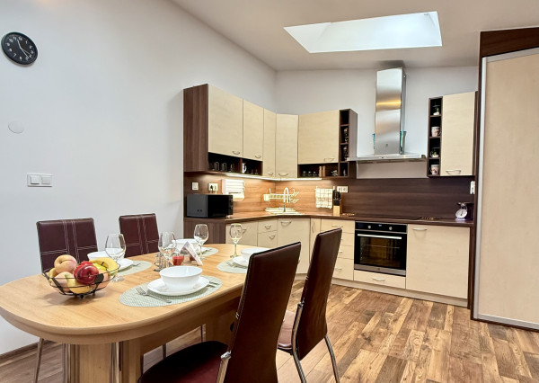 PRENÁJOM - 3-izbový byt, Urbánkova, Košice