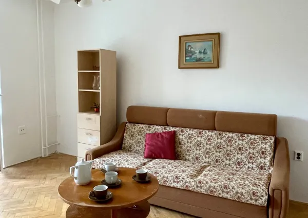 2 izbový byt  Podhradová