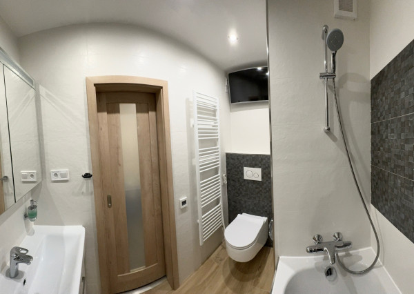 Pekný 2 izbový byt po novej rekonštrukcii na prenájom