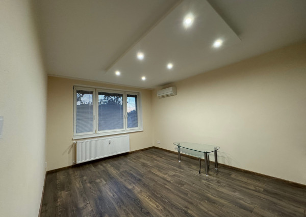 Pekný 2 izbový byt po novej rekonštrukcii na prenájom