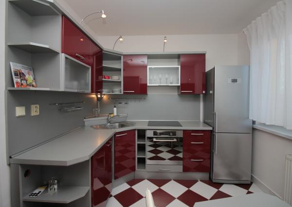 PRENÁJOM - 2-izbový byt, Popradská, Košice