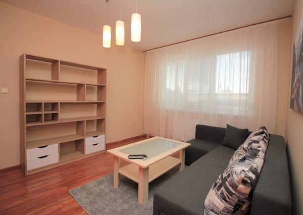 PRENÁJOM - 2-izbový byt, Popradská, Košice