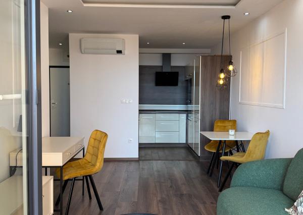 Prenájom 2 izbový byt novostavba terasa výťah parkovanie