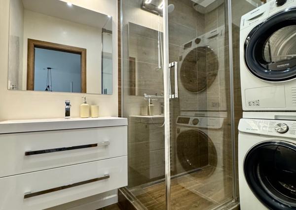 Prenájom 2 izbový byt novostavba terasa výťah parkovanie