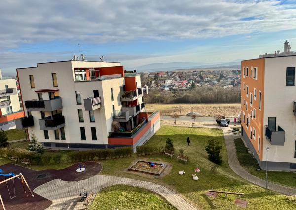 Prenájom 2 izbový byt novostavba terasa výťah parkovanie