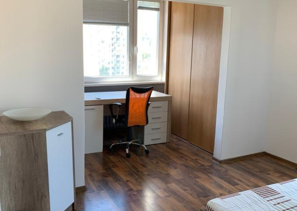 3-izbový byt s loggiou a pivnicou Branisková