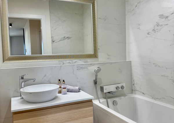 NOVOSTAVBA NOVÁ TERASA  4 izbový byt, terasa, 2 x parkovanie