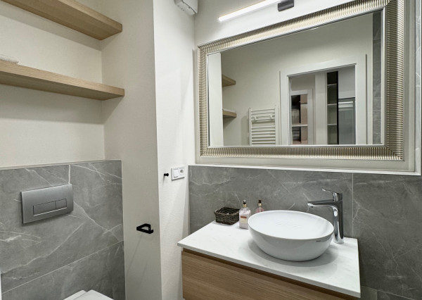 NOVOSTAVBA NOVÁ TERASA  4 izbový byt, terasa, 2 x parkovanie