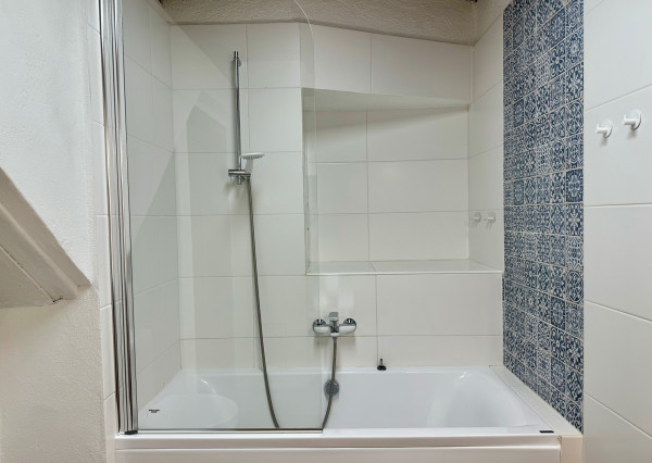 PREDANÉ !  Pekný vidiecky dom po rek.  Zlatá Idka