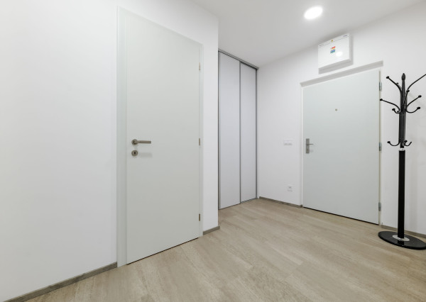 Prenájom 2 izbový byt, terasa, parking, NOVÁ TERASA Inovecká