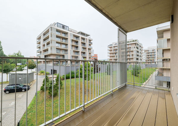 Prenájom 2 izbový byt, terasa, parking, NOVÁ TERASA Inovecká