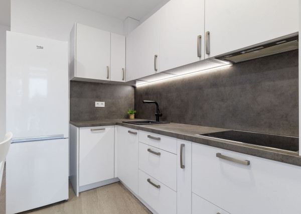 Prenájom 2 izbový byt, terasa, parking, NOVÁ TERASA Inovecká